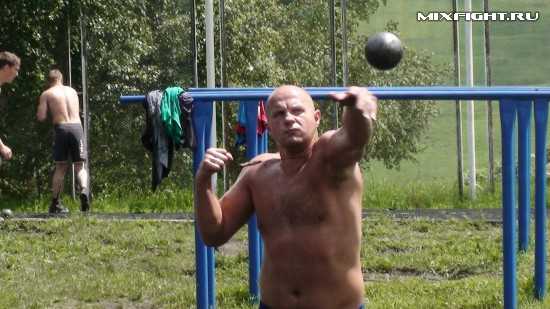 Эффективные упражнения для тренировок Фёдора Емельяненко